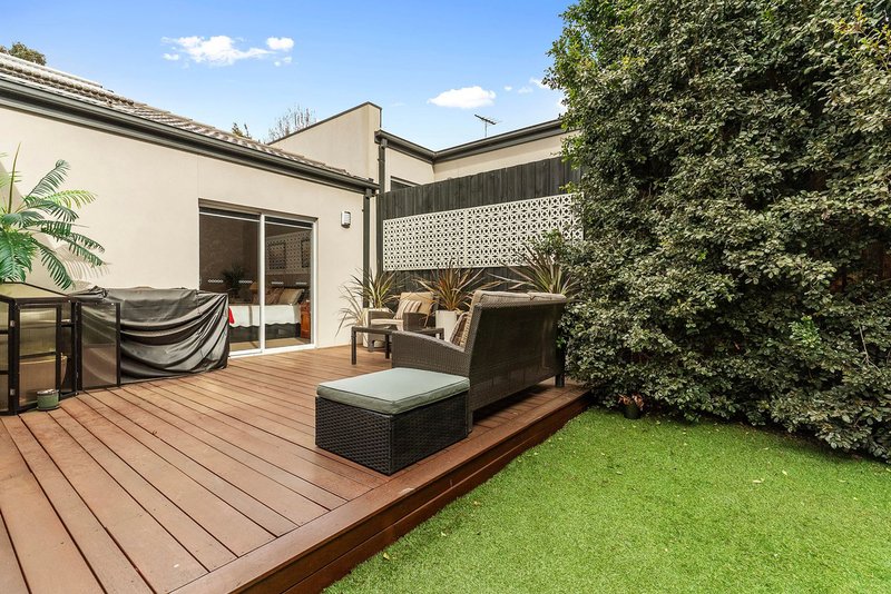 Photo - 1/11A Carey Crescent, Bacchus Marsh VIC 3340 - Image 18