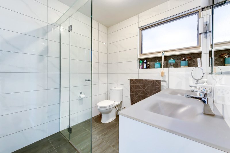 Photo - 1/11A Edgar Street, Werribee VIC 3030 - Image 6