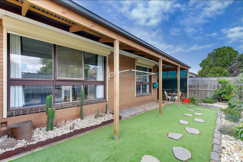 Photo - 1/11A Edgar Street, Werribee VIC 3030 - Image 7