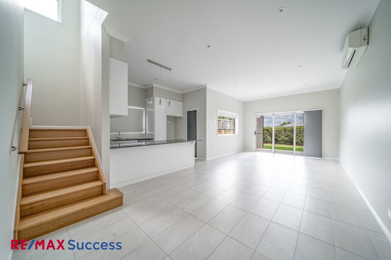 Photo - 1/11a Pelican Drive, Rangeville QLD 4350 - Image 2