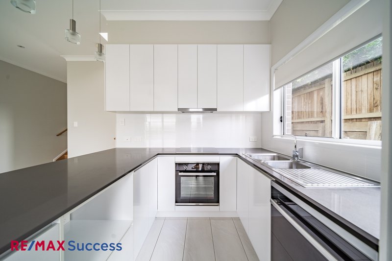 Photo - 1/11a Pelican Drive, Rangeville QLD 4350 - Image 3