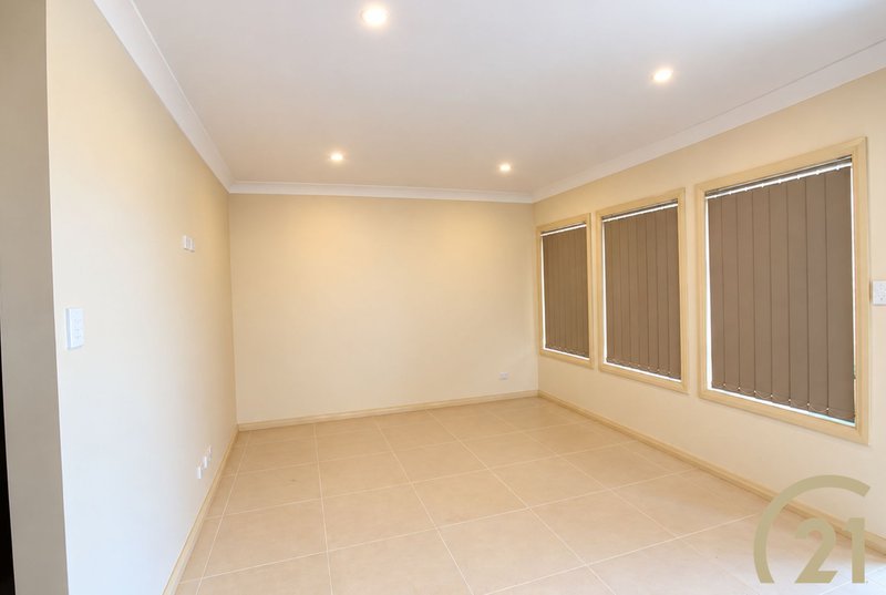 Photo - 111A Quarry Road, Bossley Park NSW 2176 - Image 2