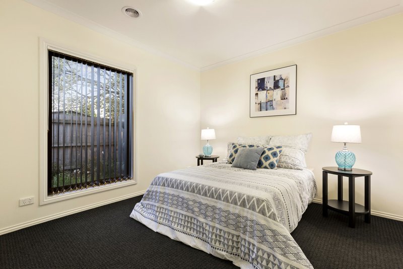 Photo - 1/11B Rosebank Avenue, Clayton South VIC 3169 - Image 5