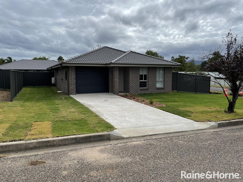 Photo - 1/11D Chelmsford Street, Kootingal NSW 2352 - Image 1