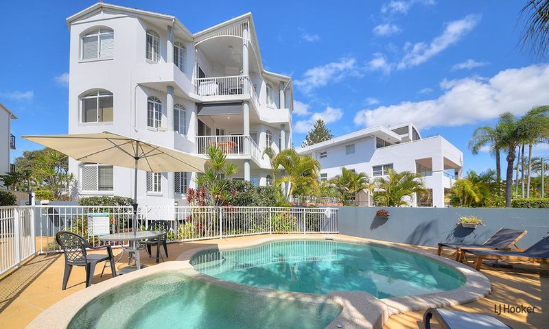 Photo - 1/12-14 Venice Street, Mermaid Beach QLD 4218 - Image 1