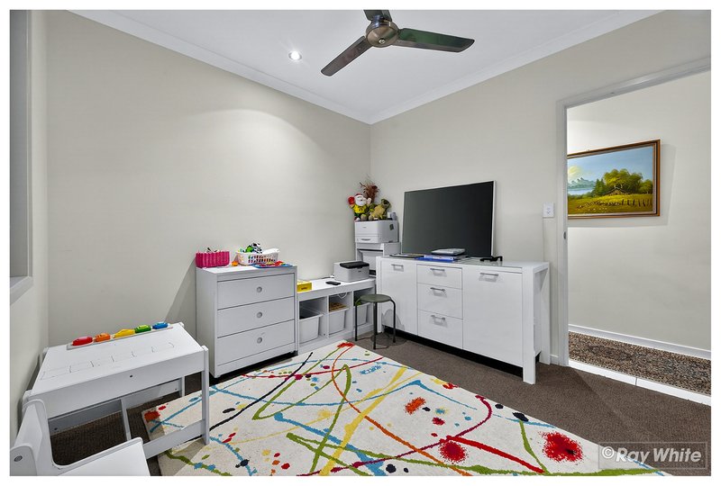 Photo - 1/12-16 Elphinstone Street, Berserker QLD 4701 - Image 15