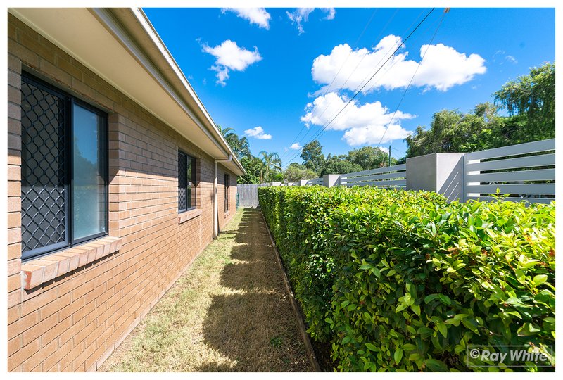 Photo - 1/12-16 Elphinstone Street, Berserker QLD 4701 - Image 24