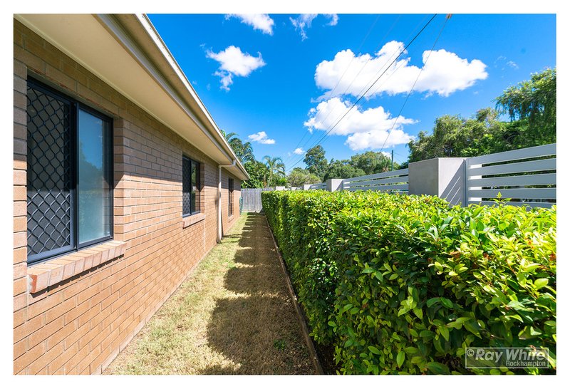 Photo - 1/12-16 Elphinstone Street, Berserker QLD 4701 - Image 22