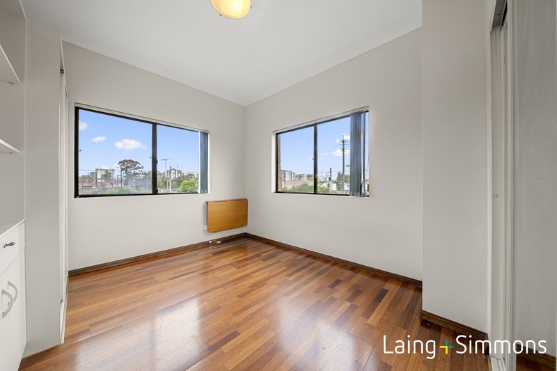 Photo - 11/2-4 Water Street, Lidcombe NSW 2141 - Image 9