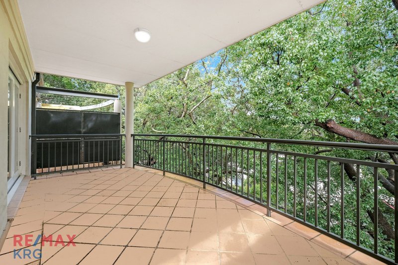 Photo - 11/2-6 Thames Street, Balmain NSW 2041 - Image 3