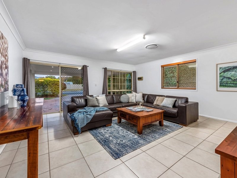 Photo - 112 Albany Forest Drive, Albany Creek QLD 4035 - Image 2