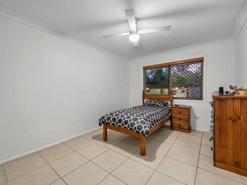 Photo - 112 Albany Forest Drive, Albany Creek QLD 4035 - Image 11