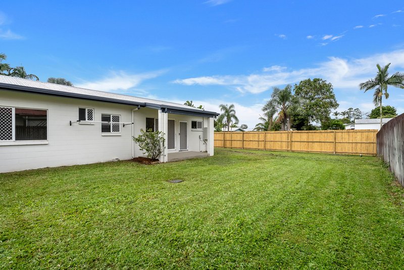 Photo - 1/12 Atlantic Close, White Rock QLD 4868 - Image 11