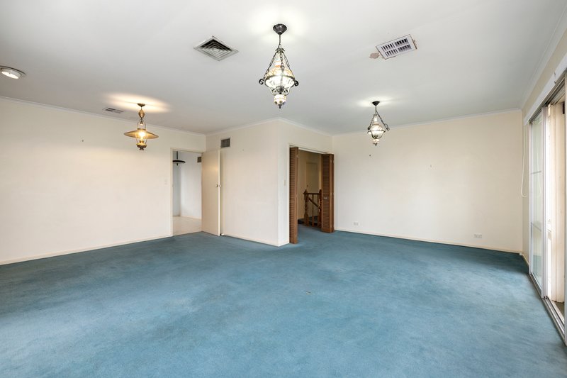 Photo - 112 Beach Road, Parkdale VIC 3195 - Image 9