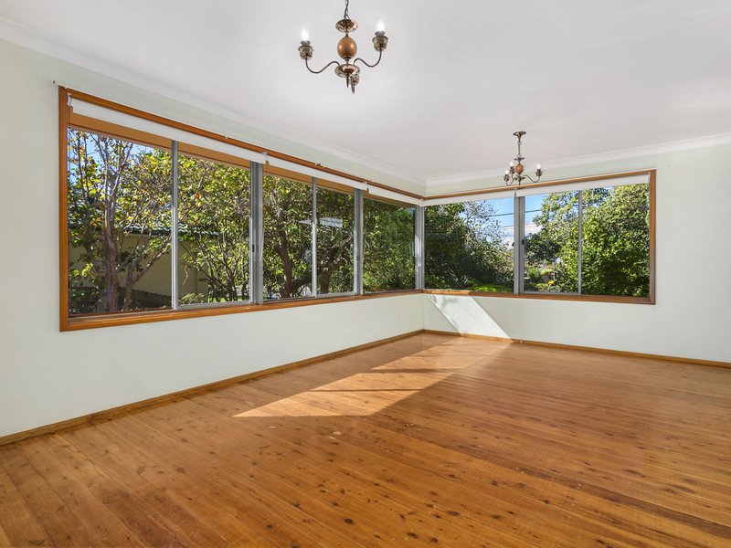 Photo - 112 Blackbutts Road, Frenchs Forest NSW 2086 - Image 2