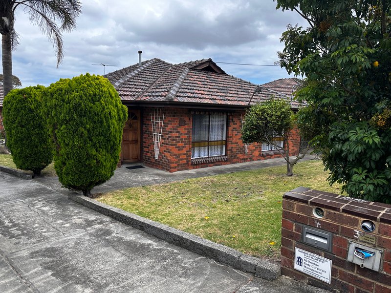 Photo - 1/12 Brady Road, Dandenong North VIC 3175 - Image 2