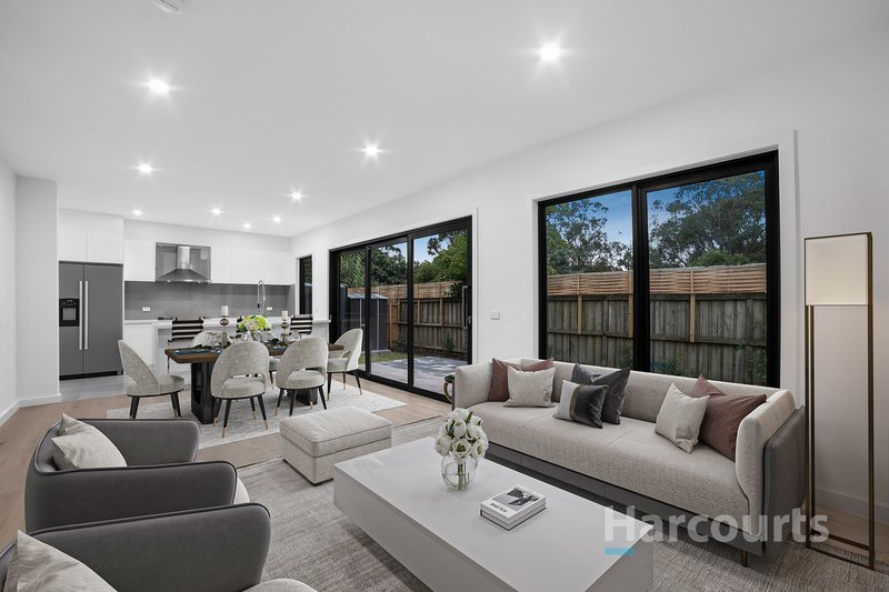 Photo - 1/12 Bungalook Road, Bayswater North VIC 3153 - Image 3