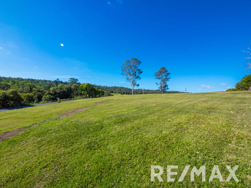 Photo - 112 Buranda Road, Clear Mountain QLD 4500 - Image 7