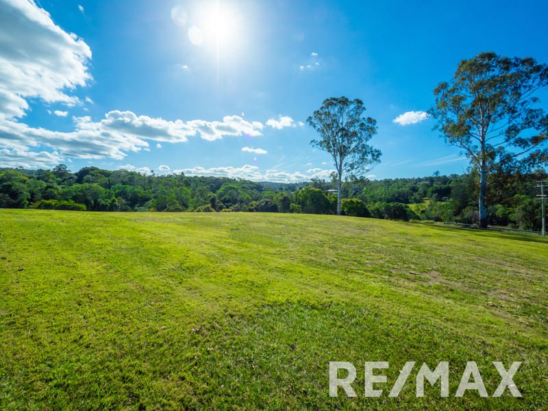 Photo - 112 Buranda Road, Clear Mountain QLD 4500 - Image 9