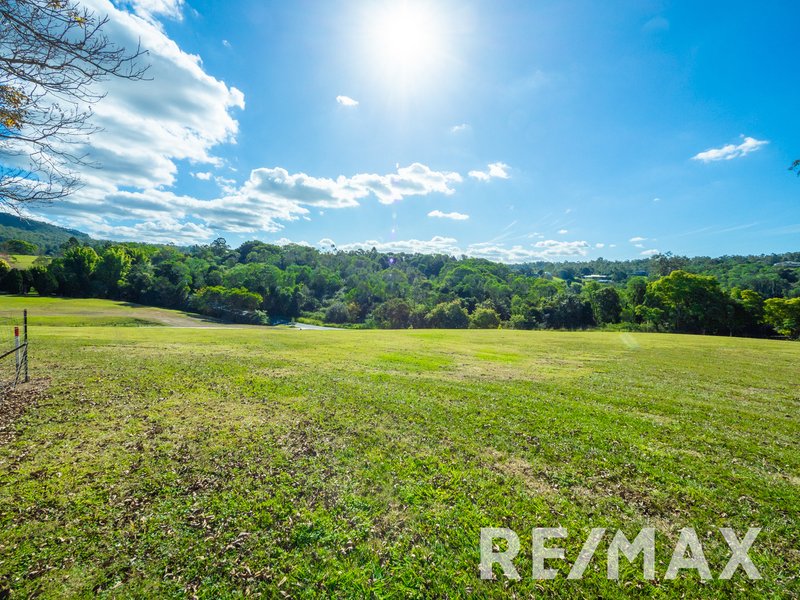 Photo - 112 Buranda Road, Clear Mountain QLD 4500 - Image 10