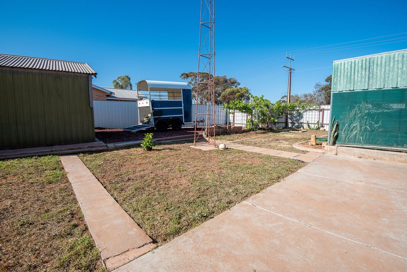 Photo - 112 Cartledge Avenue, Whyalla Stuart SA 5608 - Image 16