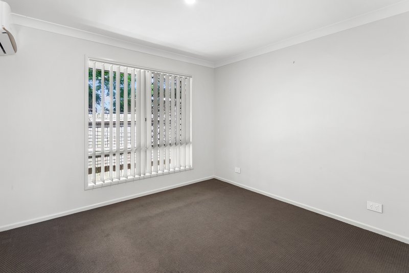 Photo - 1/12 Centaur Street, Redcliffe QLD 4020 - Image 5