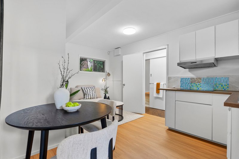 Photo - 112 Clough Street, Mount Gravatt QLD 4122 - Image 16