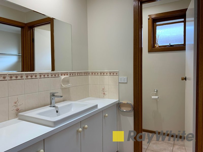 Photo - 1/12 Clydebank Avenue, Endeavour Hills VIC 3802 - Image 6