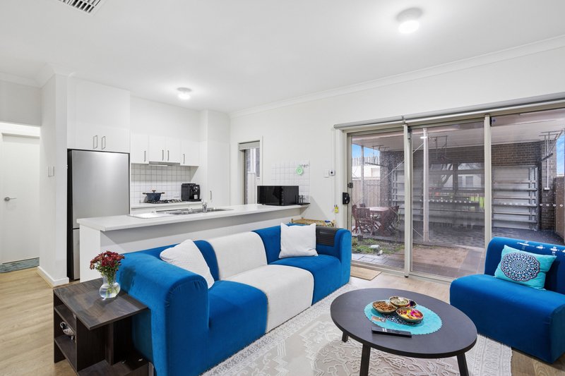 Photo - 11/2 Countryman Court, Kidman Park SA 5025 - Image 6