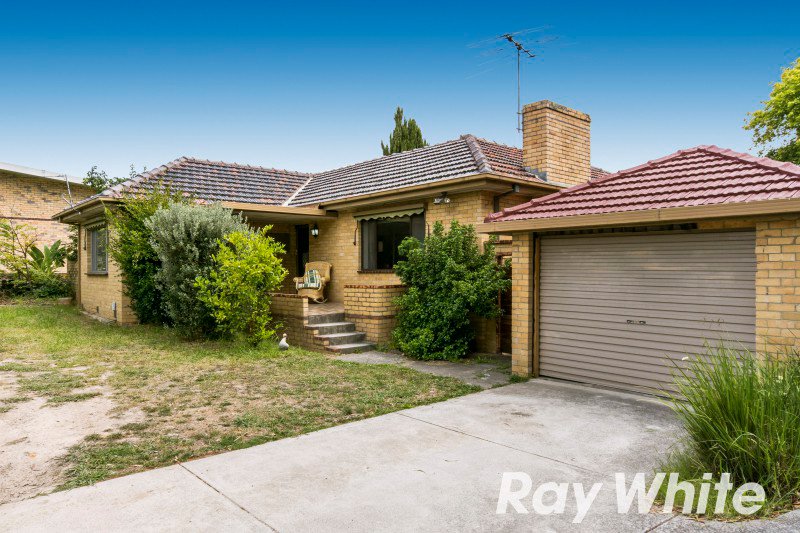 Photo - 1/12 Cullis Parade, Bayswater VIC 3153 - Image 1