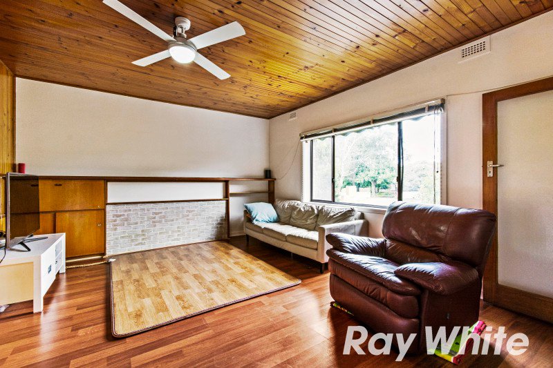 Photo - 1/12 Cullis Parade, Bayswater VIC 3153 - Image 3