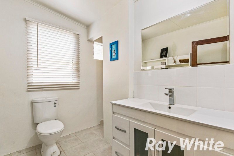 Photo - 1/12 Cullis Parade, Bayswater VIC 3153 - Image 6