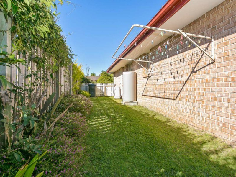 Photo - 1/12 Dauphin Crescent, Merrimac QLD 4226 - Image 7