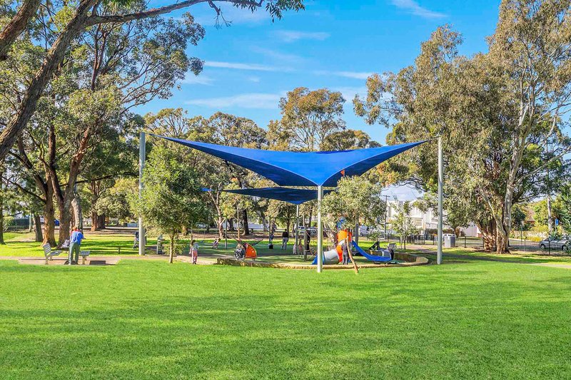 Photo - 1/12 Dianella Street, Caringbah NSW 2229 - Image 18