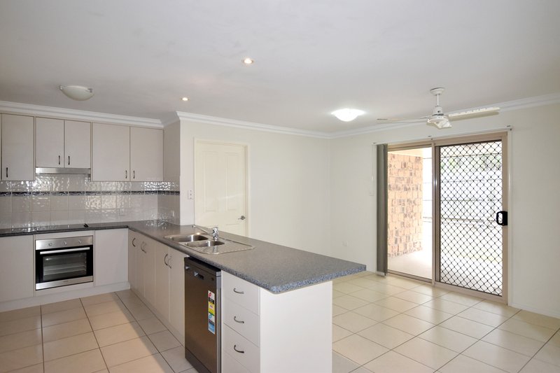 Photo - 112 Dixon Drive, Telina QLD 4680 - Image 3