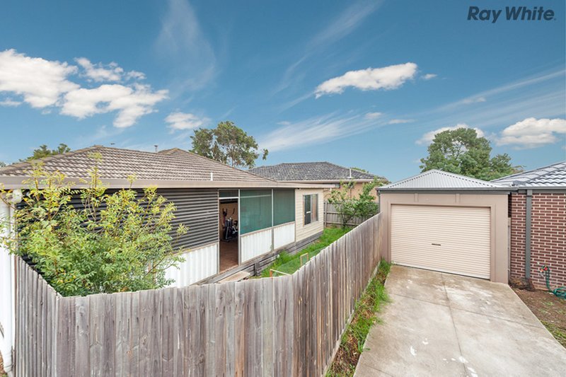 Photo - 1/12 Douglas Avenue, St Albans VIC 3021 - Image 7