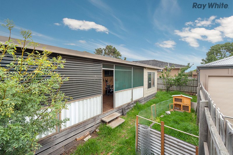 Photo - 1/12 Douglas Avenue, St Albans VIC 3021 - Image 8