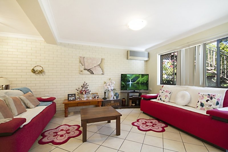 Photo - 1/12 Dry Dock Road, Tweed Heads South NSW 2486 - Image 2