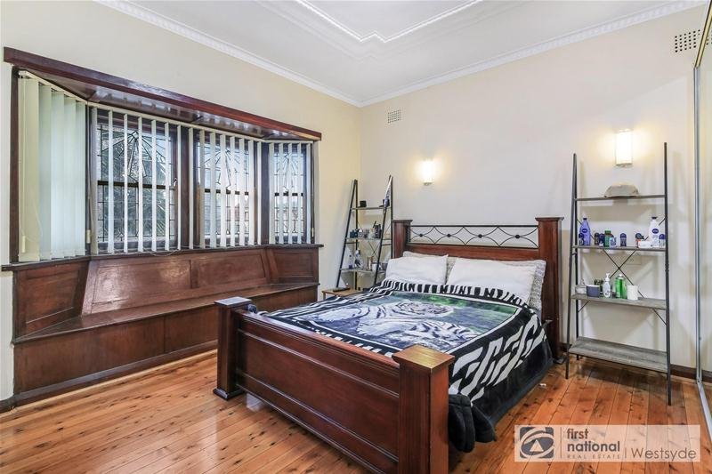 Photo - 112 Dunmore Street, Wentworthville NSW 2145 - Image 6