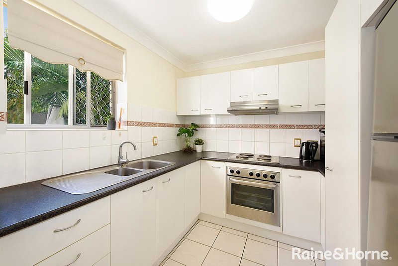 Photo - 1/12 East Street, Camp Hill QLD 4152 - Image 4