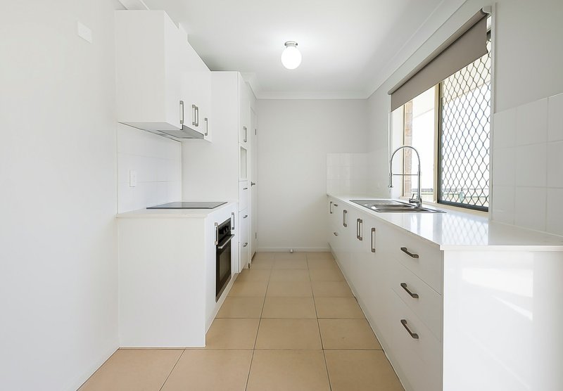 Photo - 112 Ewing Road, Woodridge QLD 4114 - Image 5