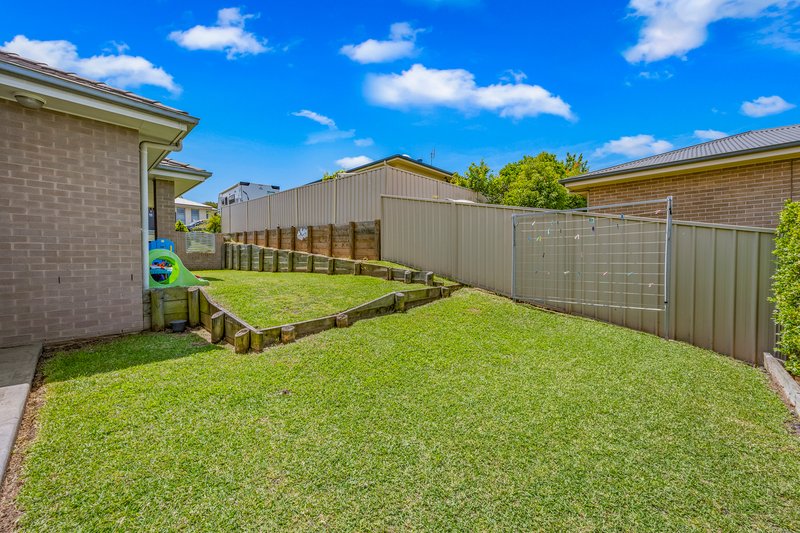 Photo - 1/12 Fairview Place, Cessnock NSW 2325 - Image 14