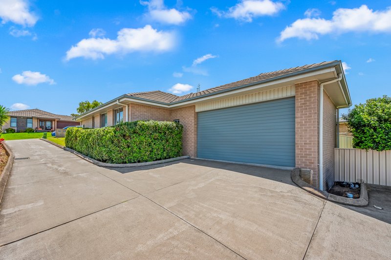 Photo - 1/12 Fairview Place, Cessnock NSW 2325 - Image 16