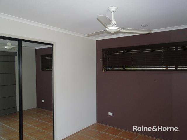 Photo - 112 Flora Drive, Beecher QLD 4680 - Image 9