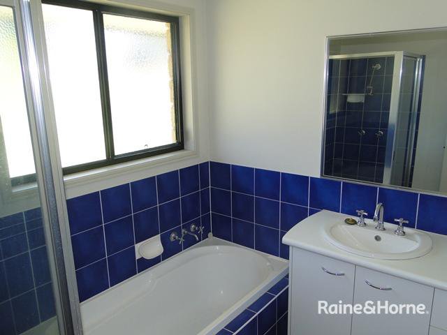 Photo - 112 Flora Drive, Beecher QLD 4680 - Image 13