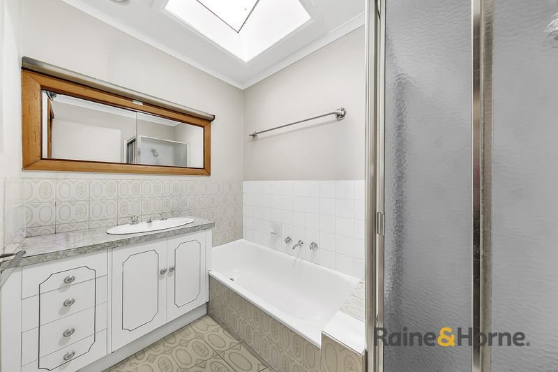 Photo - 1/12 George Street, Glenroy VIC 3046 - Image 10