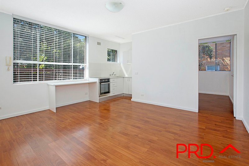 Photo - 1/12 Grafton Crescent, Dee Why NSW 2099 - Image 2