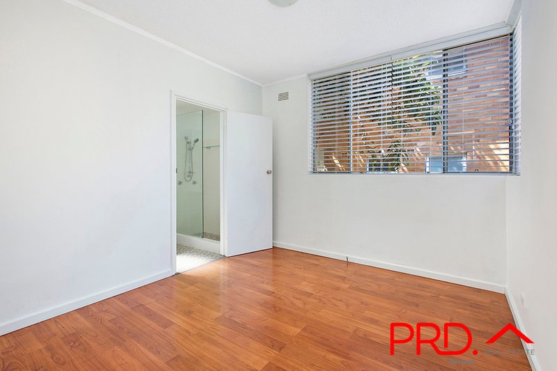 Photo - 1/12 Grafton Crescent, Dee Why NSW 2099 - Image 3