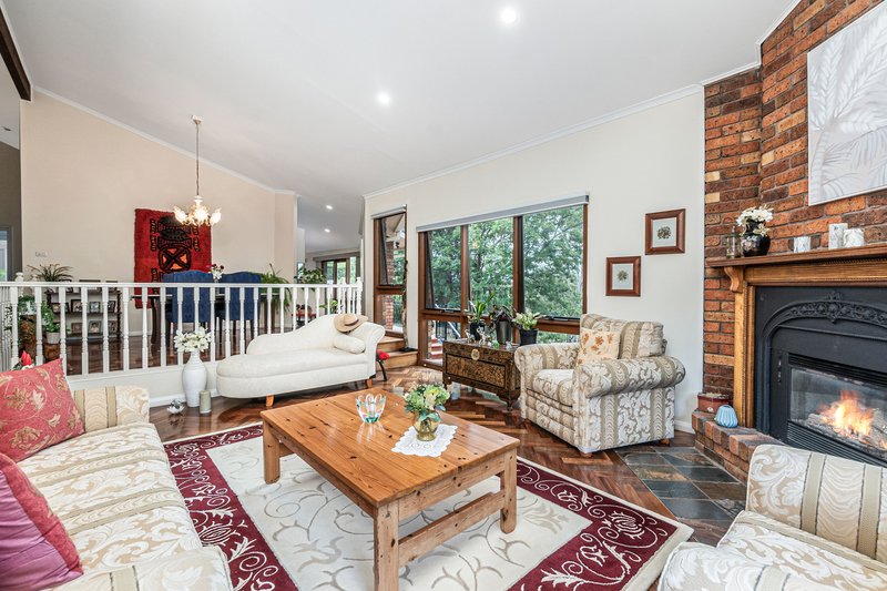 Photo - 112 Greenbank Drive, Glenhaven NSW 2156 - Image 6