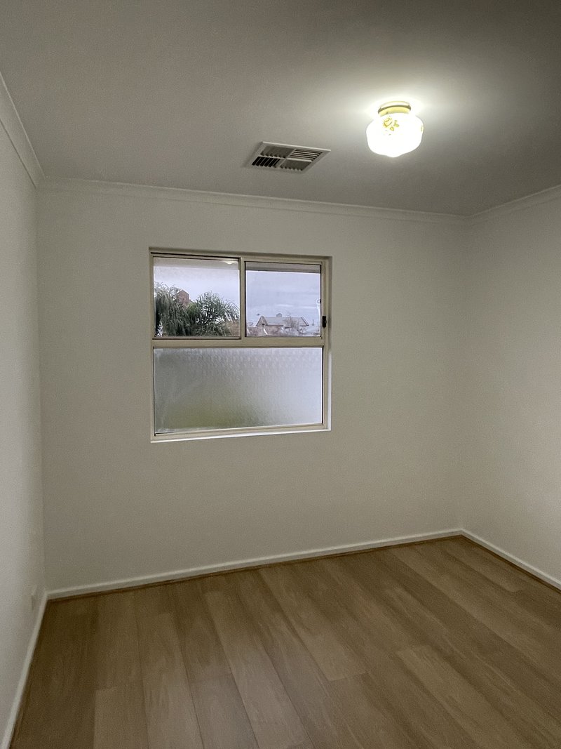 Photo - 1/12 Hagen Avenue, Port Adelaide SA 5015 - Image 7